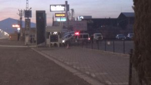 Yorgun mermi Peugeot Bayi İnciroğlu'na isabet etti