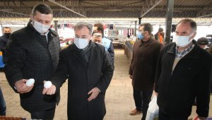 Başkan Özdoğan ilçe pazar esnafını ziyaret etti