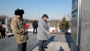 Başkan Yalçın, Bakü Katliamı Şehitleri'ni andı