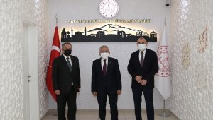 Büyükkılıç'tan haftanın ilk günü ziyaretler