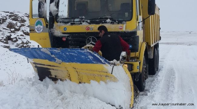 Büyükşehir'in 'kar' timi hafta sonu 276 mahalle yolunu açtı