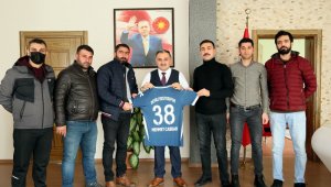Develi Erciyesspor'dan Başkan Cabbar'a ziyaret