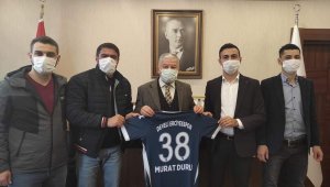 Develi Erciyesspor'dan Kaymakam Duru'ya ziyaret