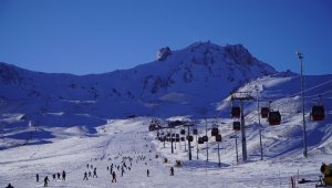 Erciyes'te kar kalınlığı 80 santime ulaştı, pistler doldu