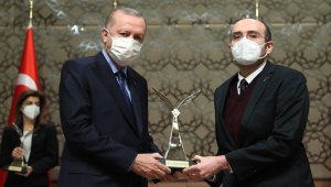 ERÜ Öğretim Üyeleri TÜBİTAK ve TÜBA bilim ödüllerini aldı