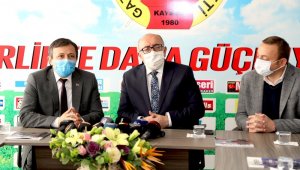 ERÜ Rektörü Çalış: "İnşallah Nisan ayında Faz-3'e geçip acil kullanım olur"