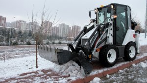 Kar yağdı, Talas Belediyesi anında müdahale etti