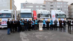Kayseri'den 5 tırlık yardım yola çıktı