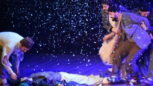 "Sarıkamış" oyunu Kayseri Devlet Tiyatrosu'nda