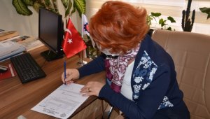 Sema Karaoğlu, Emekliler Derneği'ne üye oldu