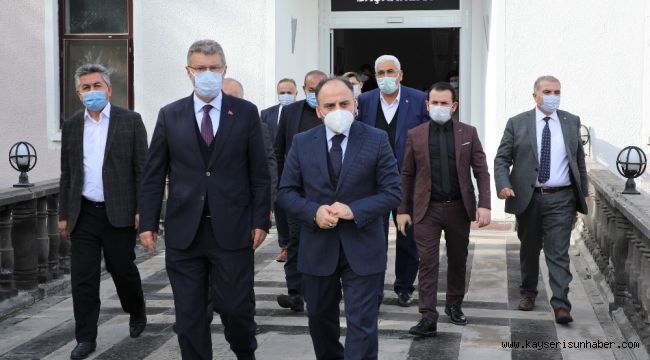 Türkşeker Genel Müdürü Mücahit Alkan'dan Başkan Akay'a Taziye Ziyareti