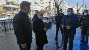 Vali Günaydın: "Aşı çalışmaları başladı diye rehavete kapılmamak gerekiyor"