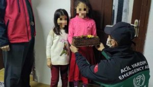 Yetimlerin yüzü güldürdü