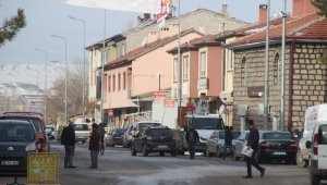 VATANDAŞ DİKEN ÜSTÜNDE