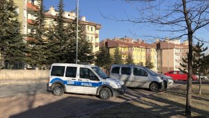 47 yaşındaki adam 5. kattan atlayarak yaşamına son verdi