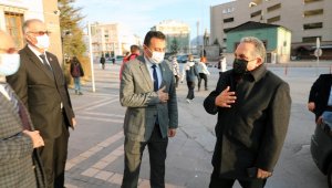 Başkan Yalçın'dan Şehitler Derneği'ne Gara ziyareti