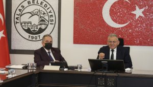 Büyükılıç, Talas'ta yatırımları masaya yatırdı