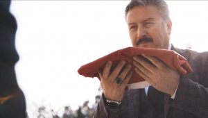 Cumhurbaşkanı'nın doğum gününü 'Bayrak' mesajı ile kutladı