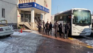 Kayseri'de aranan şahıslara 68 polisle şafak operasyonu: 11 gözaltı