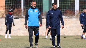 Kayserispor Uğur Kulaksız ile devam edecek