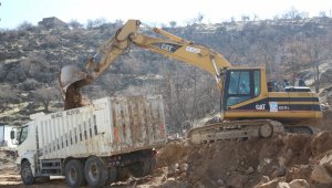 Melikgazi'de yol açma çalışmalarına hız kesmeden devam