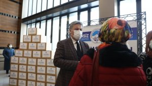 Melikgazi'den 160 aileye glütensiz gıda desteği