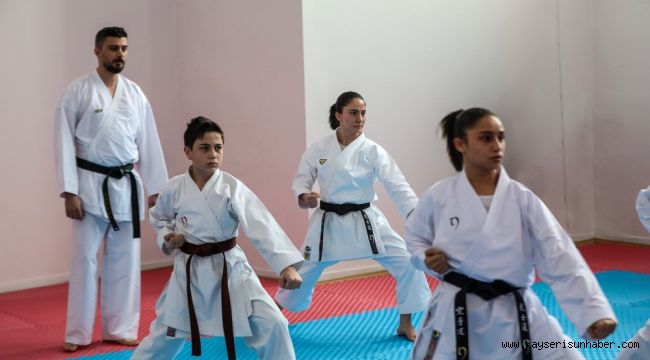 Milli sporcudan Talas'ta karate kursu