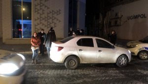 Polisten kaçan ehliyetsiz sürücü ve 3 arkadaşı kovalamaca sonucu yakalandı