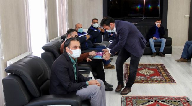 Yahyalı Belediyesi işçilerin geriye dönük alacaklarını ödedi