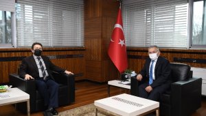 AGÜ Rektöründen Büyükkılıç'a veda ziyareti