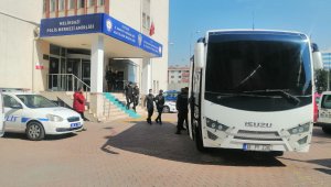 Aranan şahıslara 89 polis ile operasyon: 15 gözaltı