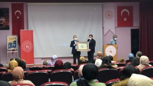 İstiklal Marşı ve Mehmet Akif Ersoy konulu hasbihal programı yapıldı