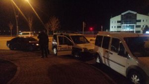 Polisten kaçan otomobilden uyuşturucu çıktı