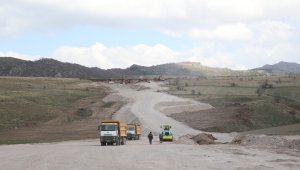 Başkan Büyükkılıç Hacılar, Hisarcık, Develi ve Erciyes'i ilgilendiren yol çalışmasını denetledi