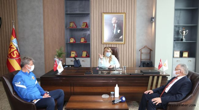 Başkan Büyükkılıç Kayserispor'da