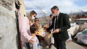 Başkan Özdoğan: "Çocuklar şanlı bayrağımıza her zaman sahip çıkacaklardır"