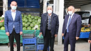 Başkan Öztürk ve Kaymakam Altıner Yahyalı Kapalı Semt Pazarı'nda denetim yaptı