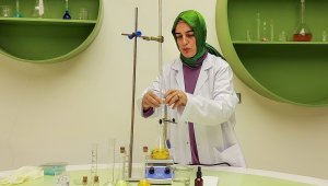 Kayseri Bilim Merkezi ithal edilen 'Ferrofluid' maddesini üretmeyi başardı