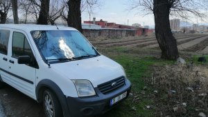 Kayseri'de yol kenarında 15 yerinden bıçaklanarak öldürülen kadın cesedi bulundu