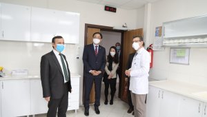 Kore Büyükelçisi ERÜ'de geliştirilen yerli aşı hakkında bilgi aldı