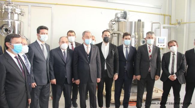 Sanayi ve Teknoloji Bakanı Mustafa Varank ve Milli Savunma Bakanı Hulusi Akar Erciyes Teknopark'ı Ziyaret Etti