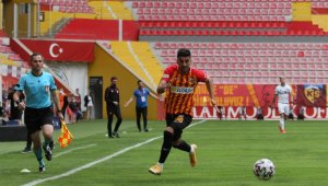 Süper Lig: Hes Kablo Kayserispor: 3 - YbDenizlispor: 1