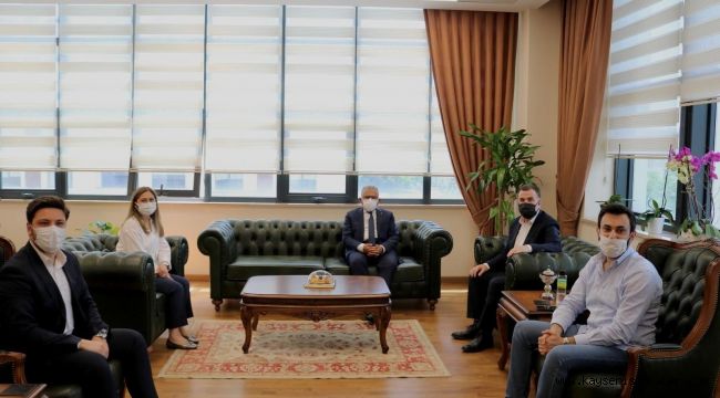 Başkan Büyükkılıç, Demokrasi Adası'nda toplantıya katılacak