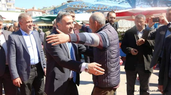 Başkan Mehmet Cabbar'dan tüm pazar esnafına jest