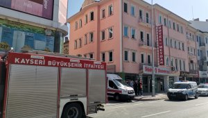 Kayseri'de 1.5 saatlik intihar girişimi polisin uzun uğraşları sonucunda son buldu