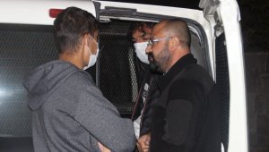 Komşusunun kafasını taşla ezerek öldüren sanığa 'ağırlaştırılmış müebbet' istemi