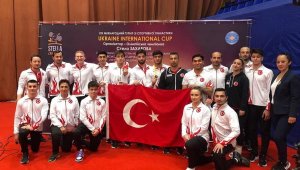 Mert Efe Kılıçer, Ukrayna'dan altın madalya ile döndü