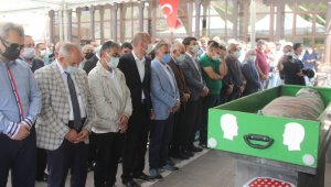 Reddettiği şahıs tarafından öldürülen Arife öğretmen gözyaşlarıyla uğurlandı