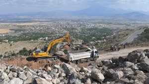 Başkan Büyükkılıç: "Hıdrellez yolunda iğneyle kuyu kazıyoruz"