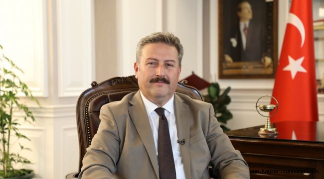 Başkan Palancıoğlu, ERÜ'de üç öğretim üyesini tebrik etti